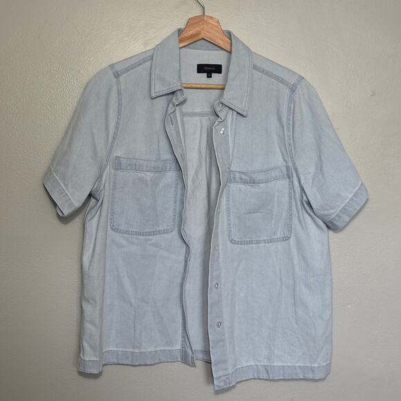 Women's Size M Quince Distressed Denim Short Sleeve Shirt Light Chambray Cotton - Picture 2 of 6